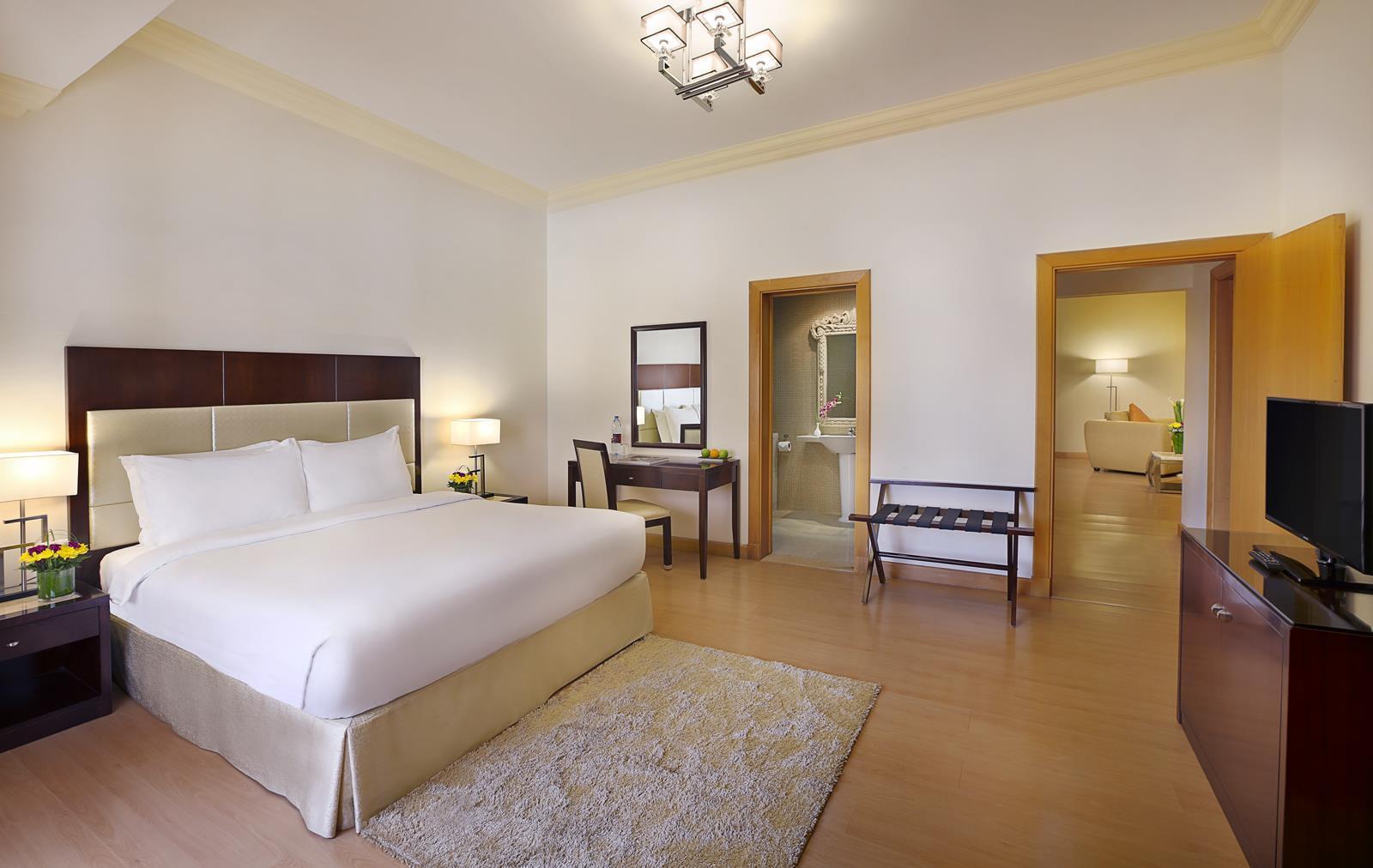 Al Safir Hotel Манама Экстерьер фото